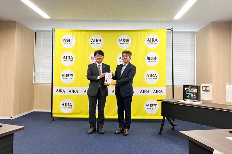 鹿児島支店：姶良市へ災害時簡易トイレの寄贈